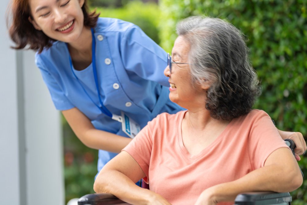 Should You Hire a Geriatric Care Manager? When and Why It Makes Sense cover
